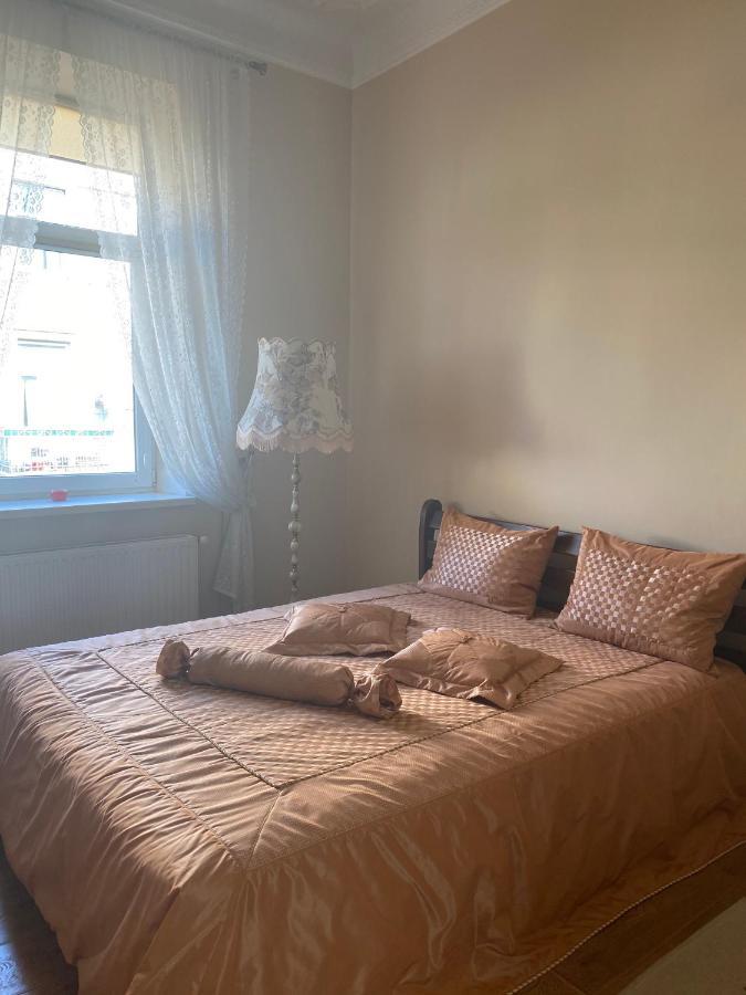 Cozy Apartment ลวีฟ ภายนอก รูปภาพ