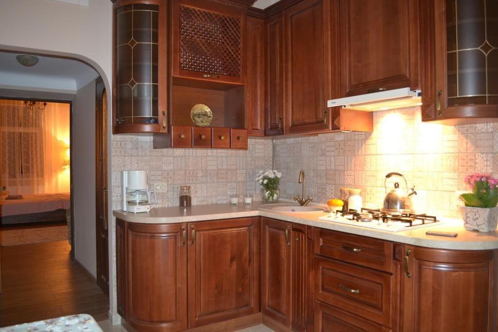 Cozy Apartment ลวีฟ ภายนอก รูปภาพ